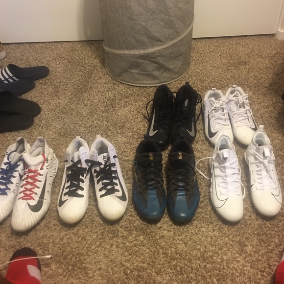 Nike cleats 11.5-12 - Picture 3 of 3